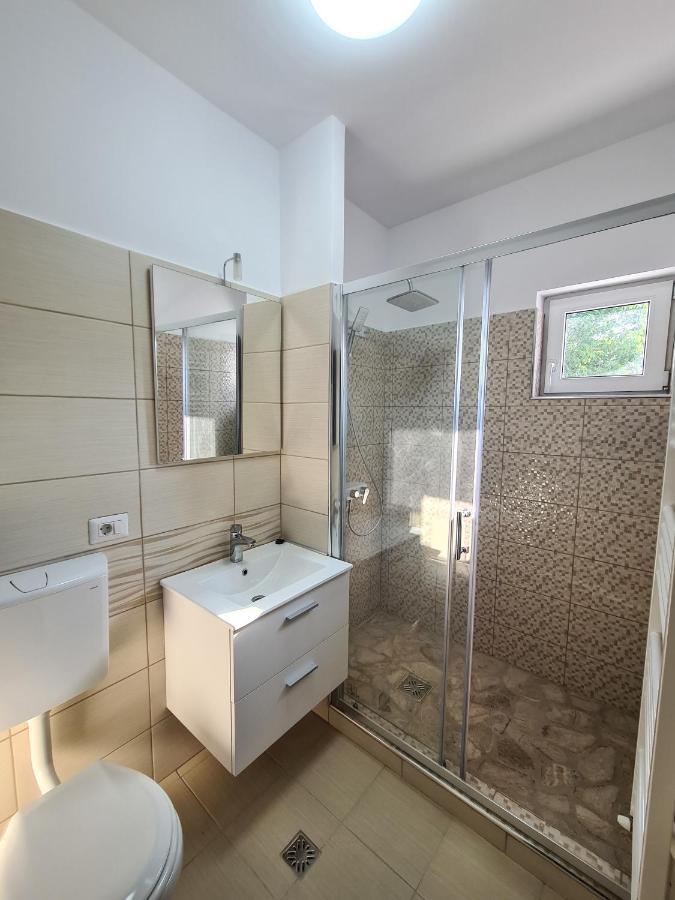 Pensiunea Lavanda, Piatra-Neamt Piatra Neamţ Exterior foto